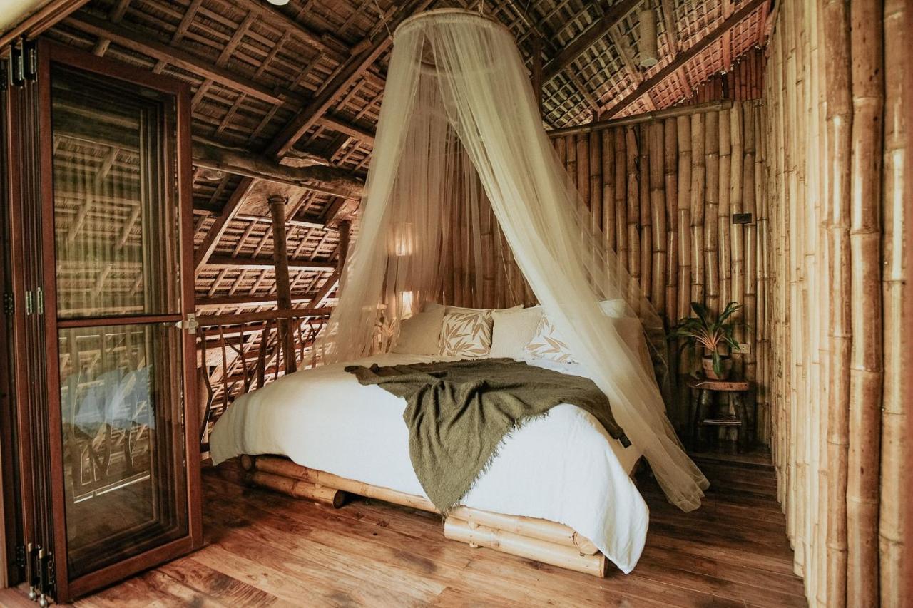 Villa Treehouse De Valentine Balamban Esterno foto