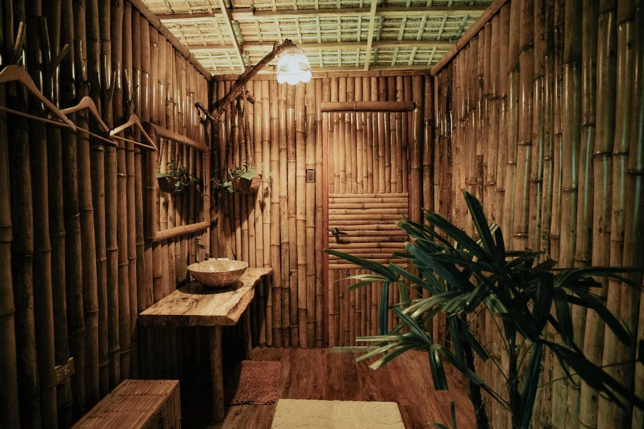 Villa Treehouse De Valentine Balamban Esterno foto