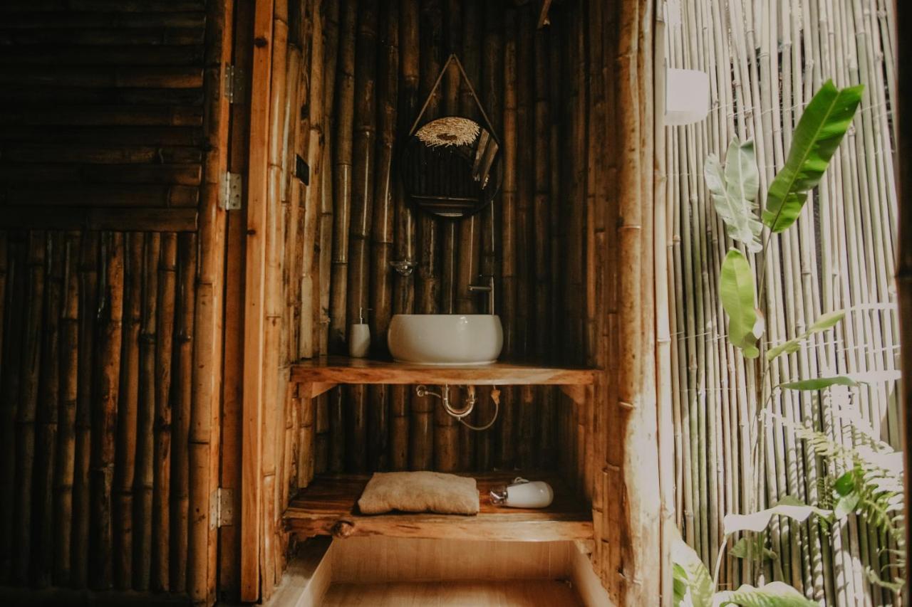 Villa Treehouse De Valentine Balamban Esterno foto