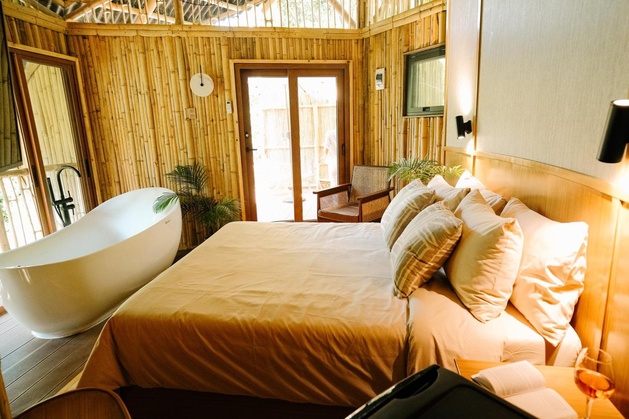 Villa Treehouse De Valentine Balamban Esterno foto